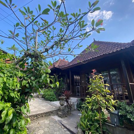 ホテルLembah Bhucarya レンボンガン島 エクステリア 写真