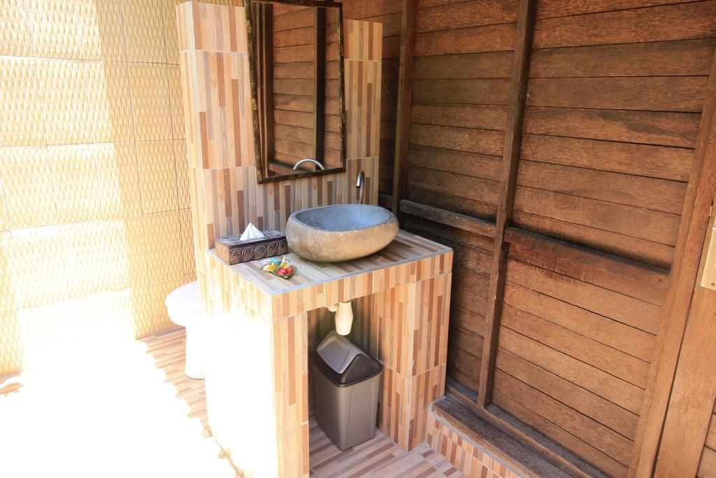 ホテルLembah Bhucarya レンボンガン島 エクステリア 写真